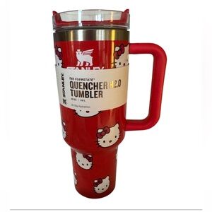 Sanrio Hello Kitty 40 Oz Tumbler